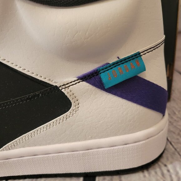 JORDAN FADEAWAY BASKETBALL SHOES - Picture 5 of 9